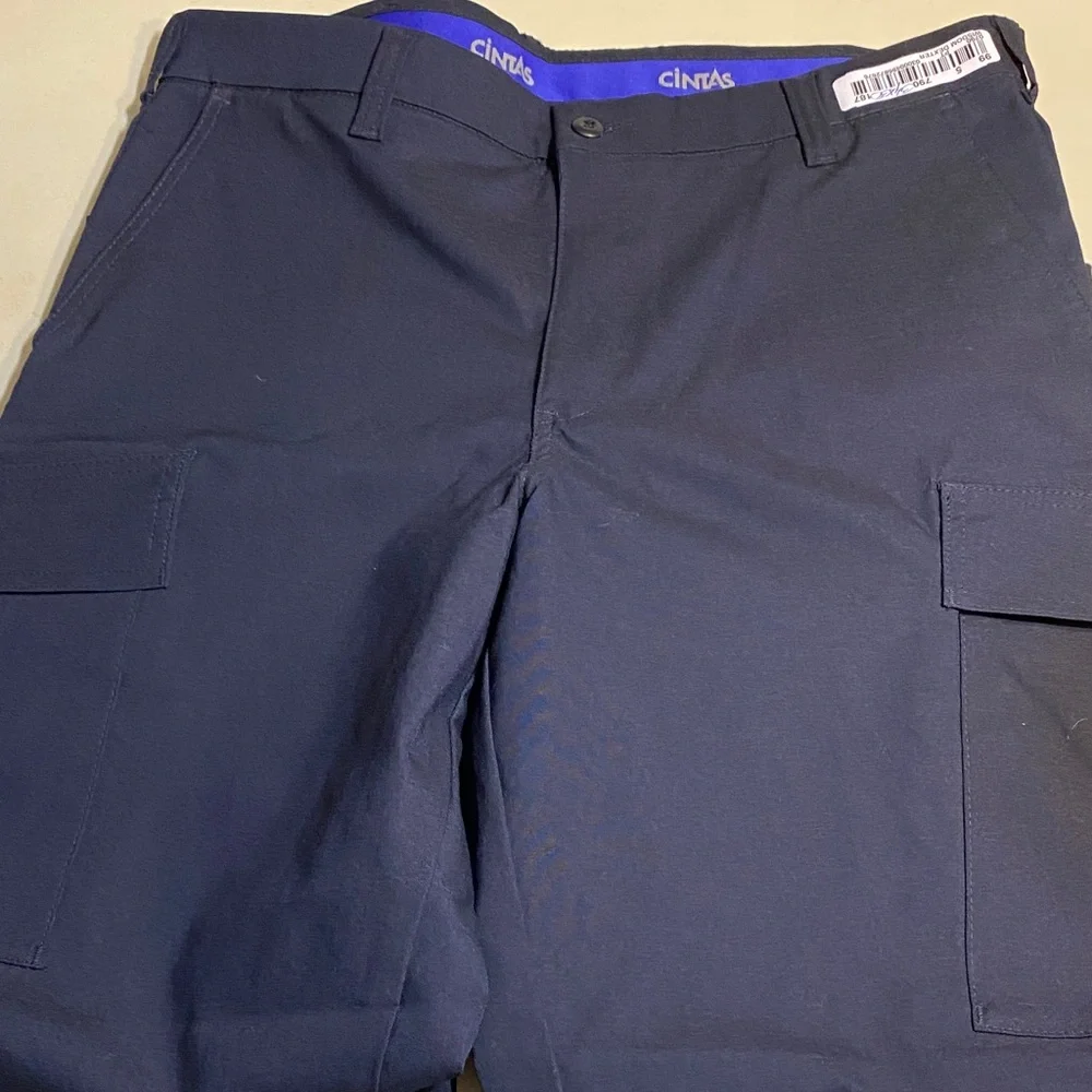 Cintas Navy Work Cargo Pants with Multiple Utility Pockets - Picture 3 of 4